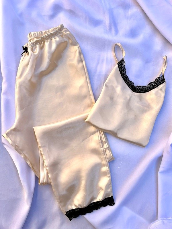 Producto - Pijama acetato perla