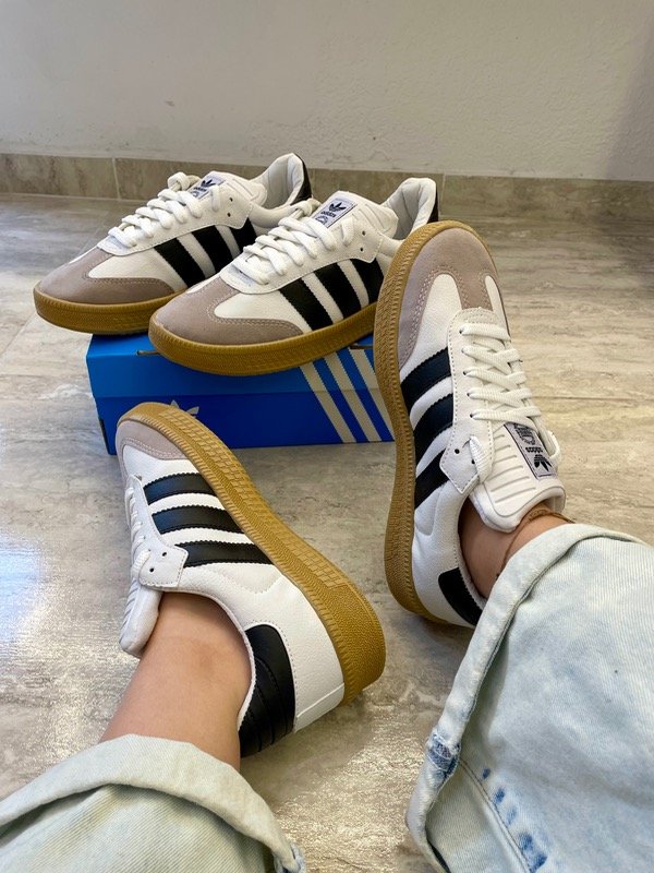 Producto - ZAPATILLAS BLANCAS