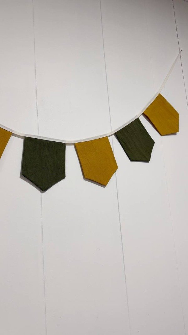 Producto - BANDERIN 2 colores