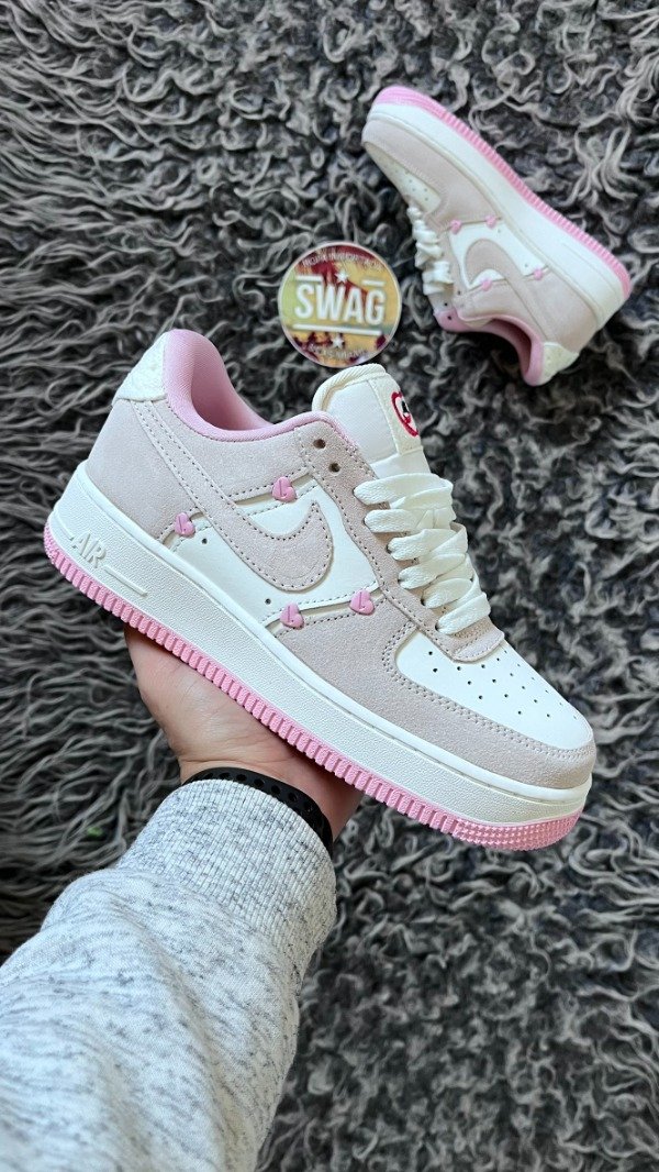 Producto - AIR FORCE 1 VALENTINES DAY 2025