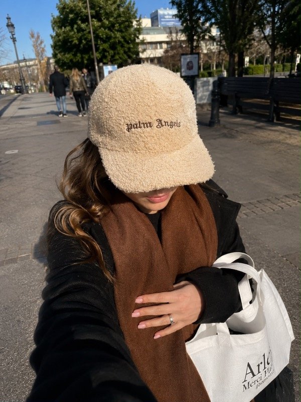 Producto - GORRA PELUCHE - BEIGE