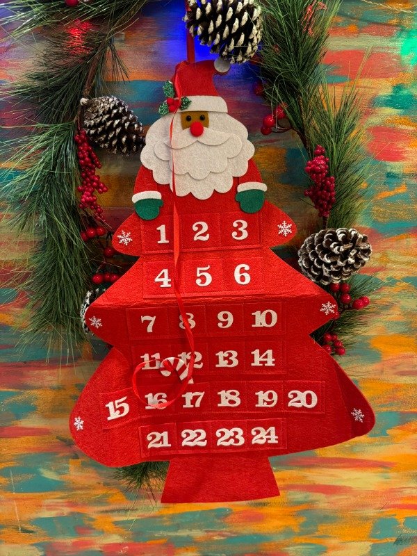 Producto - Calendario de Adviento Arbol Rojo (Efectivo: 19.920)
