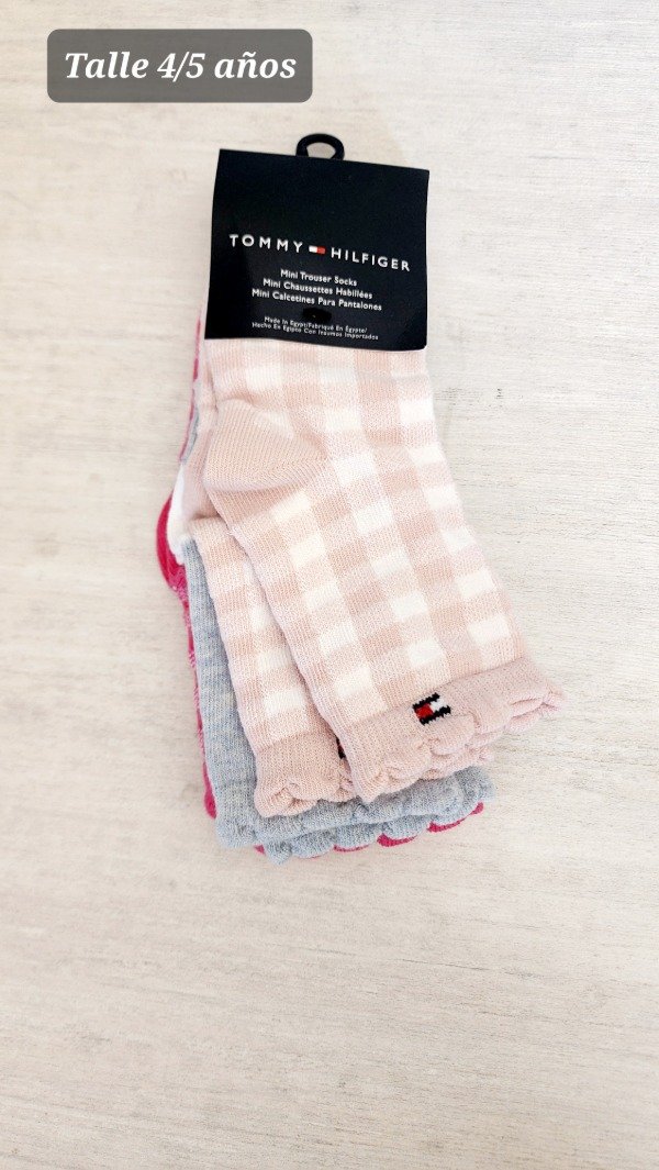 Pack de 3 medias tommy hilfiger talle 4/5 años — imagen 2