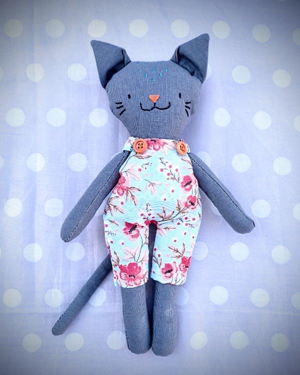 Producto - Gatito Gris con Enterito