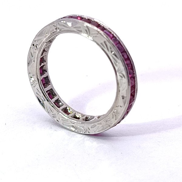 Producto - Anillo Eternity de rubies naturales - 1
