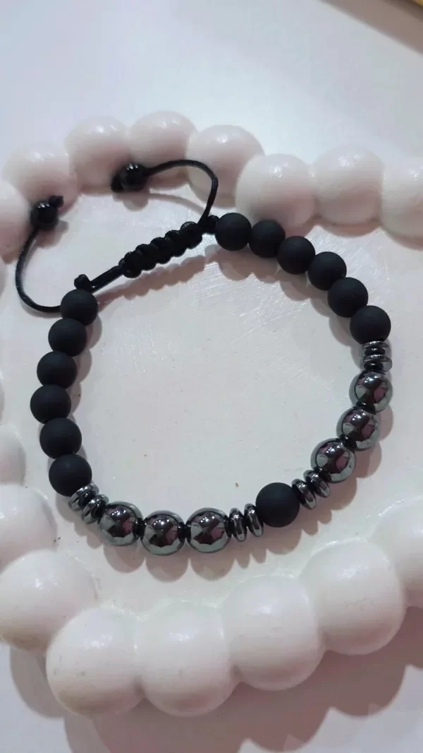 Producto - Pulsera ionizada con piedra volcánica