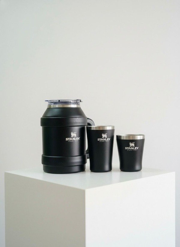 Producto - TERMO ACERO INOXIDABLE STANLEY 1 LITRO + 2 VASOS (PARA TERERE)