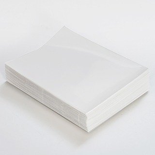 Producto - 100 Folios Matte Genericos - Tamaño Standard 63,5 x 88mm - Color Blanco