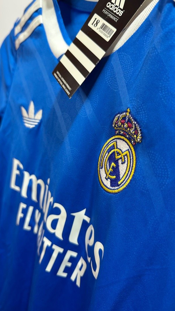 Producto - Conjunto Real Madrid Alternativo 2025/2026 Importado Niños - 5