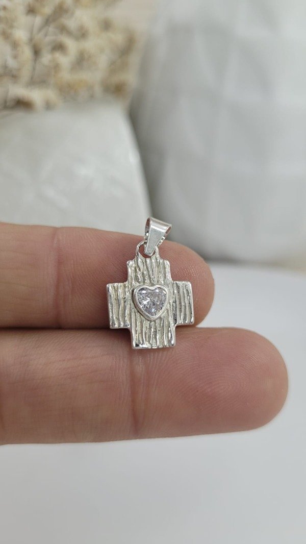 Producto - Dije de plata Cruz con Piedra (DI151)