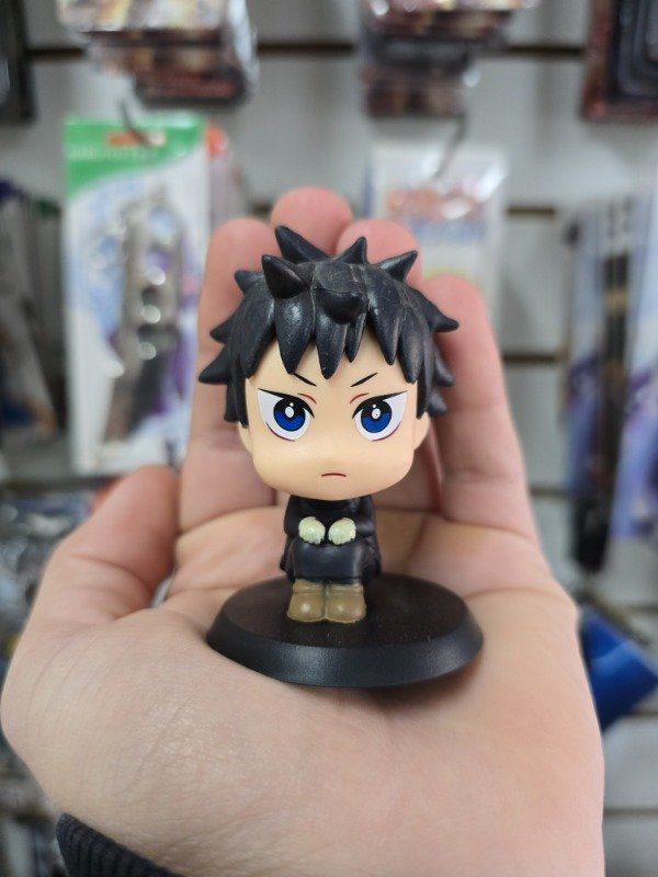 Producto - Figura Fushiguro sentado