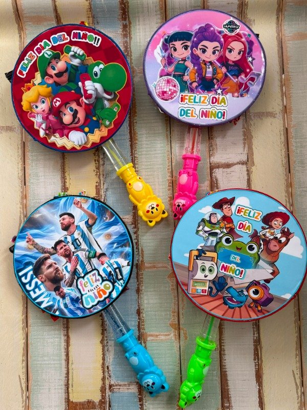 Producto - Paletas Gigante Todos los Personajes - 10
