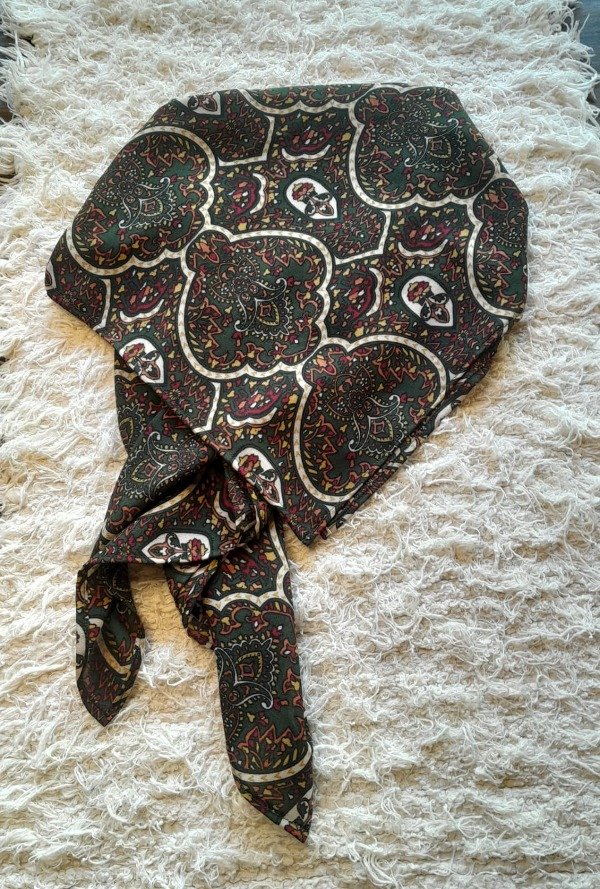 Producto - Pañuelo de seda importado 12 90 x 90 cm