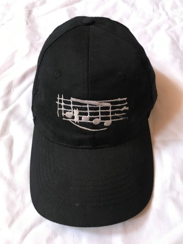 Producto - Asociación Argentina de interpretes heavy embroied cap.