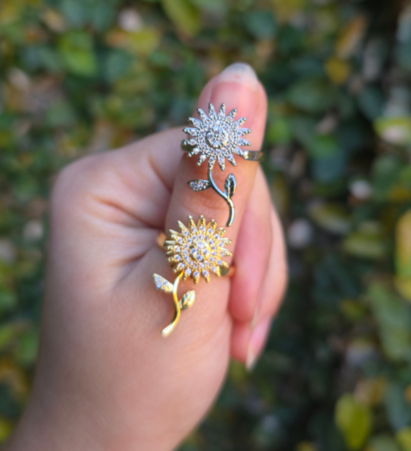 Producto - anillo girasol giratorio ajustable(A.Q plateado y dorado)
