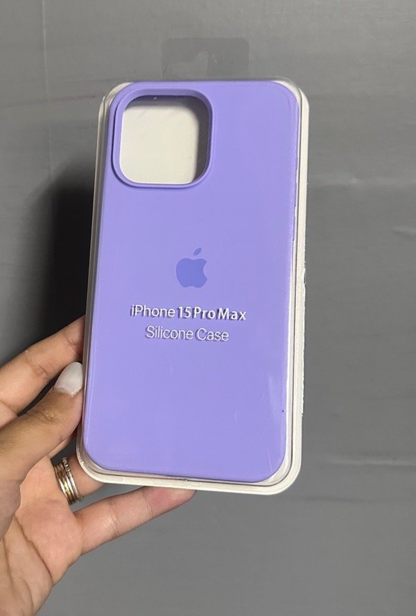Producto - Silicone case LILA manzana iPHONE 15 pro Max