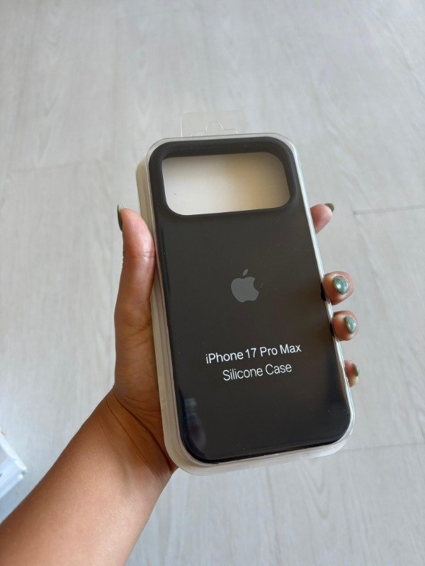 Producto - Silicone Case Negro Iphone 17 Pro Max
