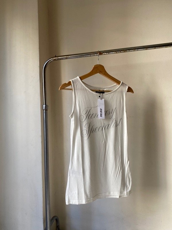 Producto - Musculosa Ay not dead nueva con etiqueta