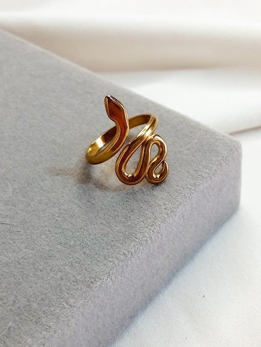 Producto - Anillo regulable serpiente - Acero dorado