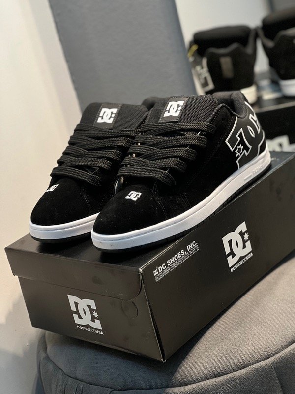 Producto - DC COURT GRAFFIK B/W