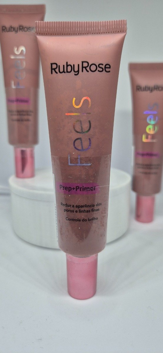 Producto - Primer Feels .Ruby Rose