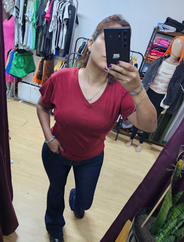 Producto - REMERA BASICA V