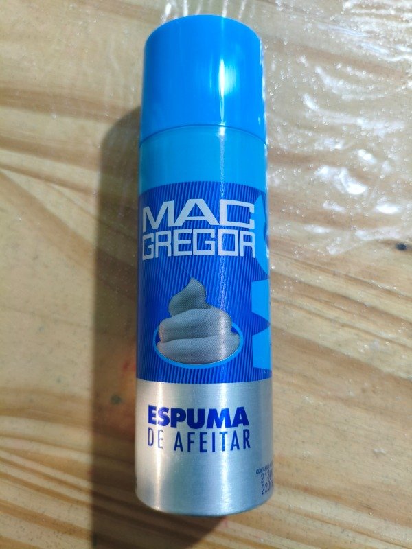 Producto - Espuma de afeitar Mc Gregor