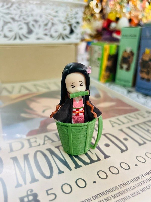 Producto - Figura nezuko canasta