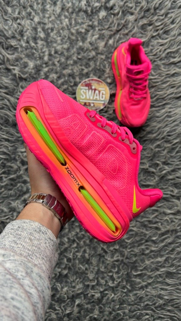 Producto - AIR MAX VOMERO HYPER PINK - 3