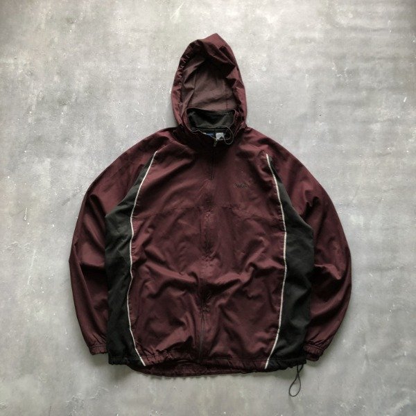 Producto - WINDBREAKER REEBOK (XL)
