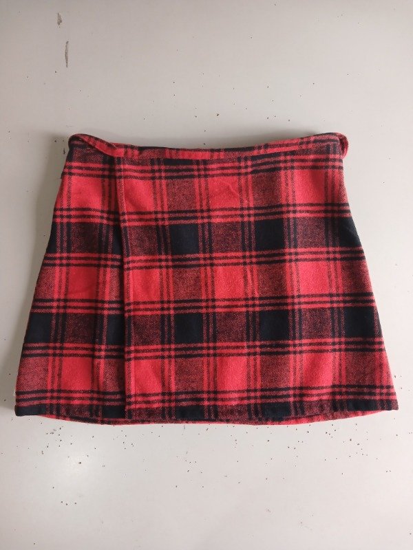 Producto - FALDA CRUZADA CORTA