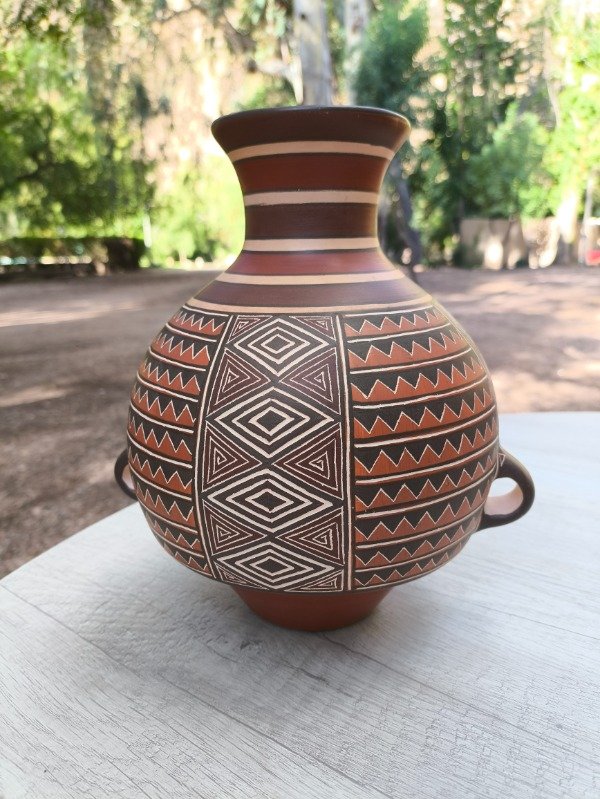 Producto - Vasija Cerámica Artesanal con Diseños arte Andino