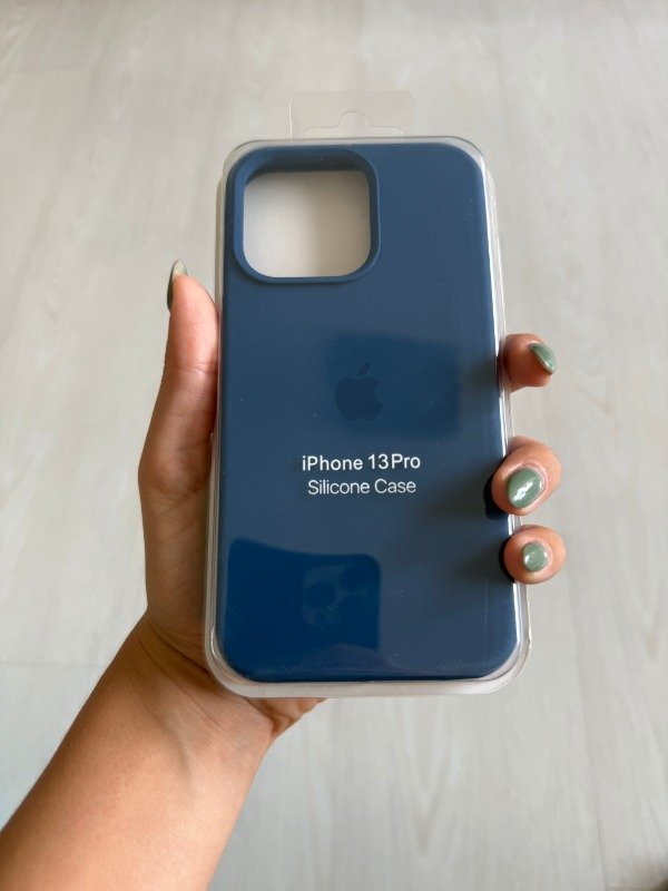 Producto - Silicone case Azul Zafiro Iphone 13 Pro