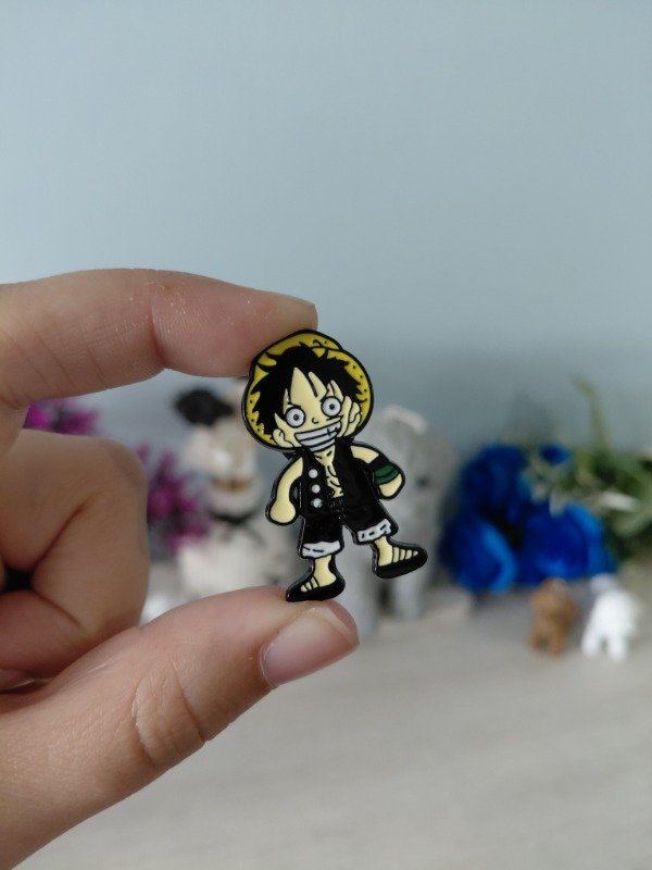 Producto - Pin metalizado - One Piece #1716