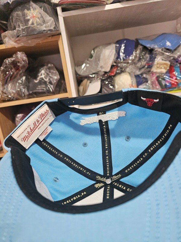Chicago bulls one day cuero skyblue snapback — imagen 5