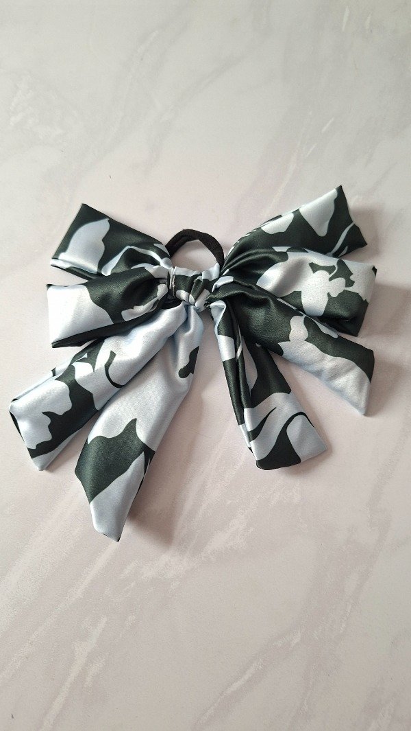 Producto - Moño Satén verde y blanco