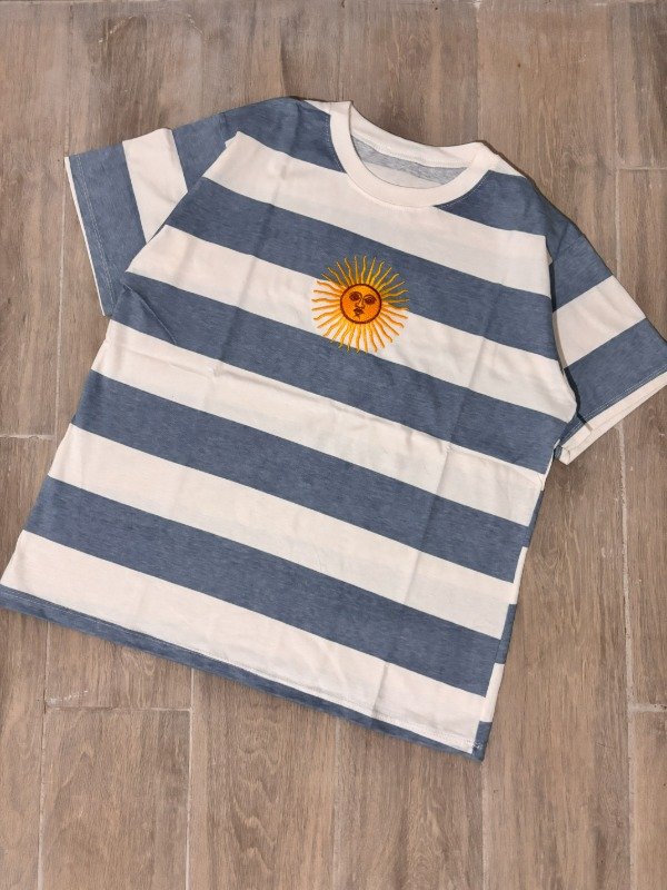 Producto - Remera argentina sol de mayo - 2