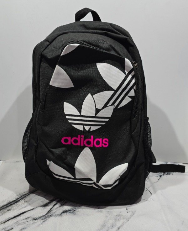 Producto - Mochila adidas negra