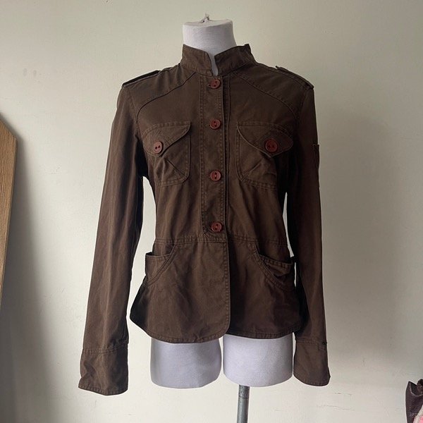 Producto - Puente de la reina brown jacket.