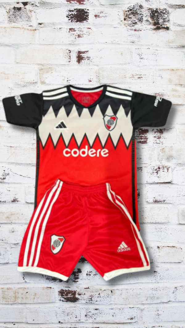 Producto - CAMISETA + SHORT DE RIVER ALTERNATIVA 2