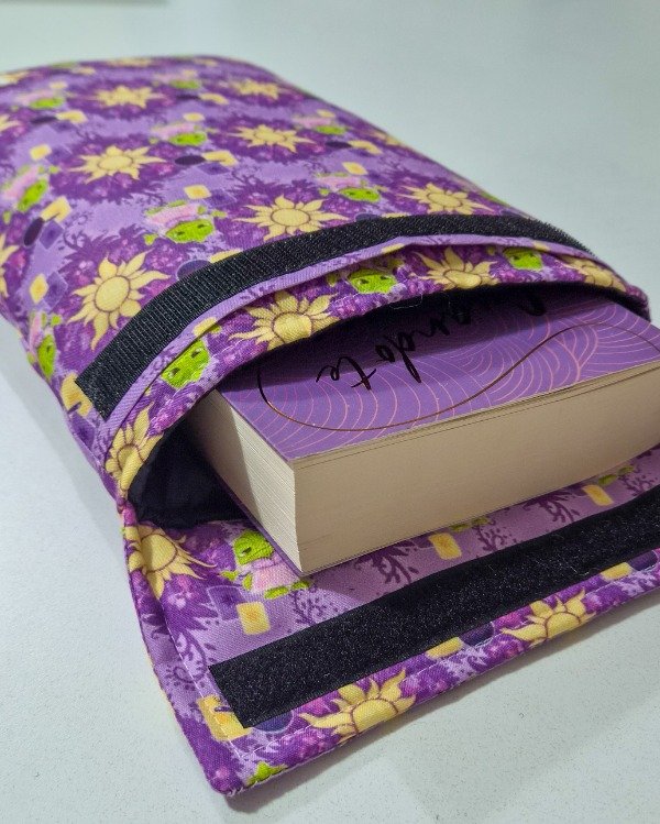 Producto - Fundas para libros extra estándar Enredados Pascal IMPERMEABLE - 2