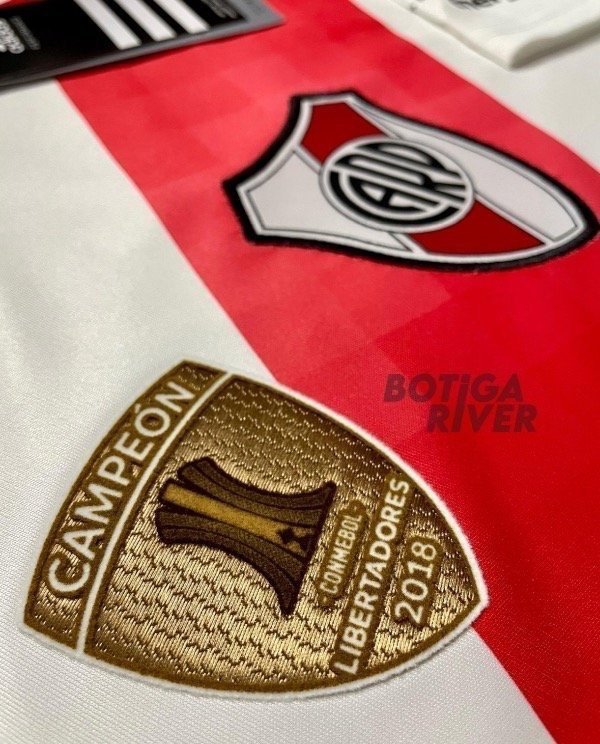 Producto - CAMISETA TEMP. 2019/20 PARCHE CAMPEÓN LIBERTADORES 2018 SIN ESTAMPAS (L)