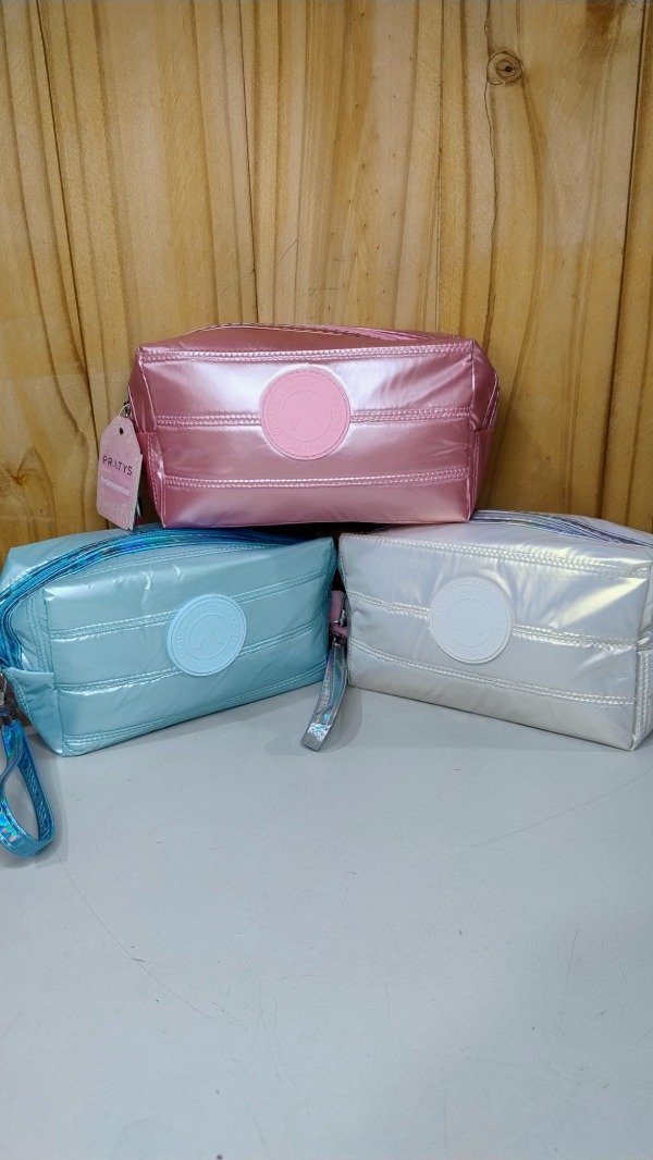 Producto - Porta cosméticos metalaze puffer