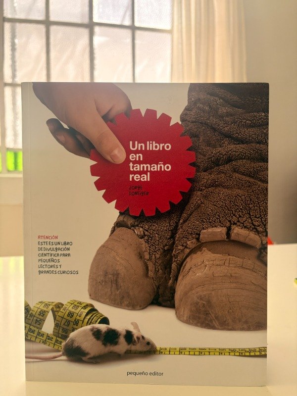 Producto - Un libro en tamaño real