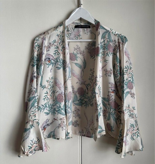 Producto - Blusa de raso Zara Talle M