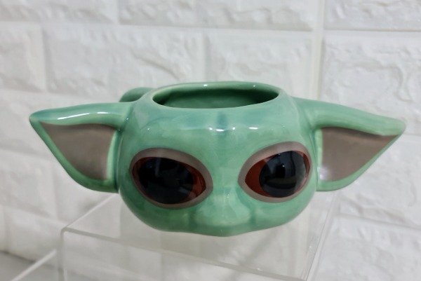 Producto - Taza Baby Yoda con forma Star wars 300 cc