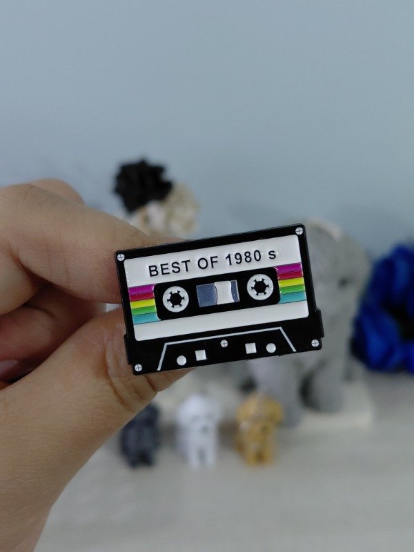 Producto - Pin metalizado - Best of 1980's #2495