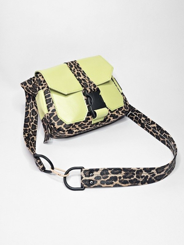 Producto - Bandolera Monik animal print