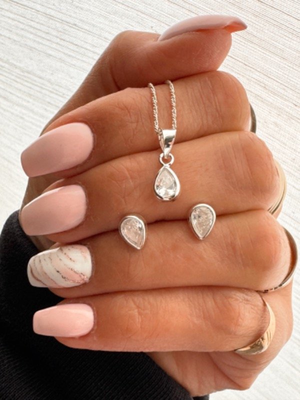 Producto - Conjunto collar y aros gota plata 925
