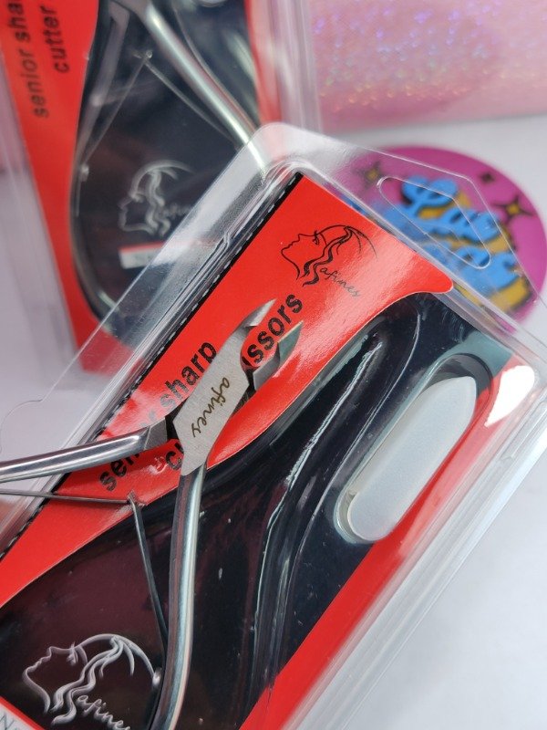 Producto - Corta Cutícula de Acero Afines